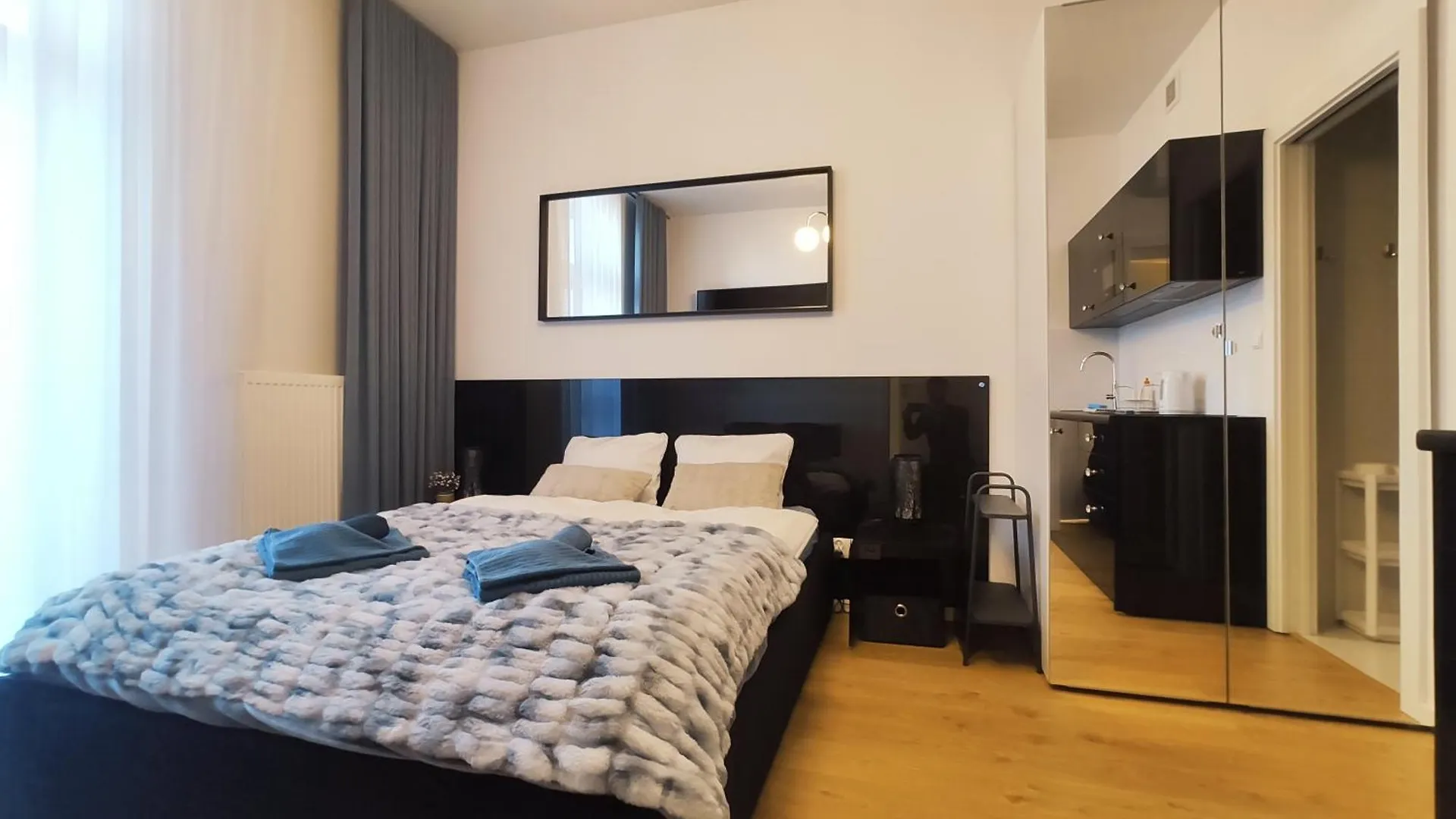 Szeroka 33 A-C By Homeprime Kraków Apartament
